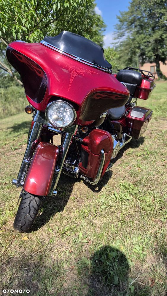 Harley-Davidson CVO Street Glide - 9