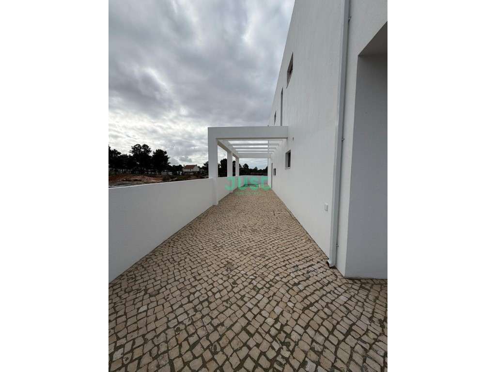 Moradia T3 ótima localização em pinhal do general - Grande imagem: 2/11