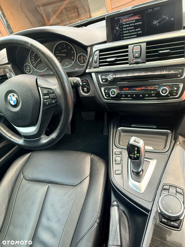 BMW 3GT 330d xDrive Luxury Line - 12