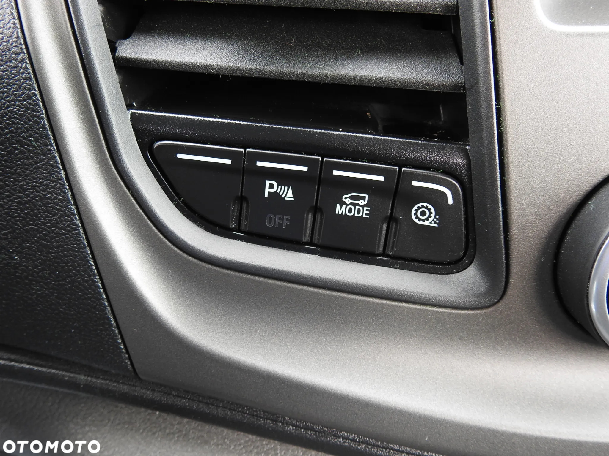Ford TRANSIT  FURGON BRYGADÓWKA 6 MIEJSC TEMPOMAT LEDY KLIMATYZACJA 180KM [ U88643 ] - 34