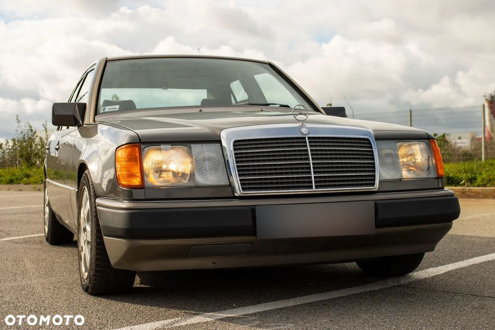 Mercedes-Benz W124 (1984-1993) - 10