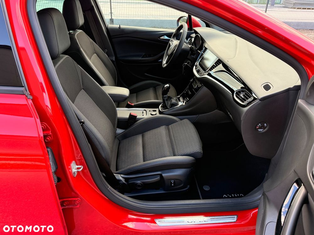 Opel Astra 1.4 Turbo Innovation - 23