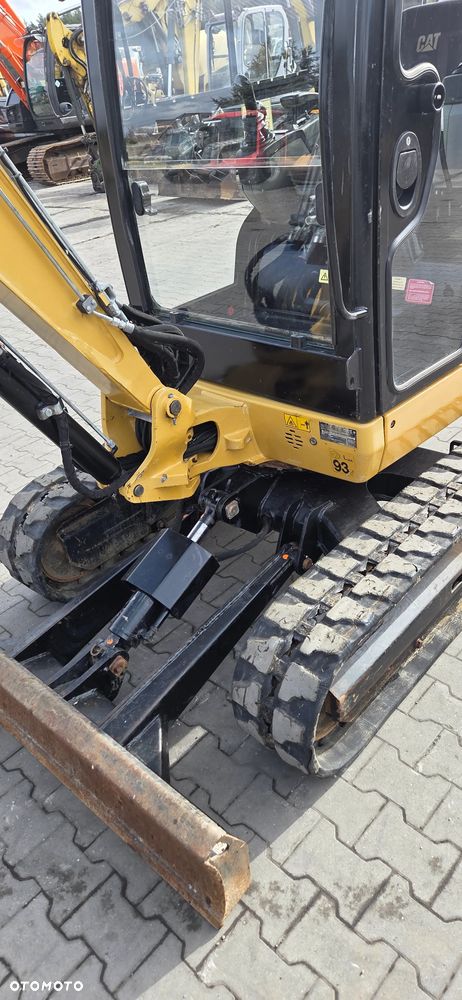 Caterpillar <<CAT 302.4D, Rotatilt Engcon!, 2 łyżki, waga 2360 kg! 2015rok, sprowadzona>> - 10