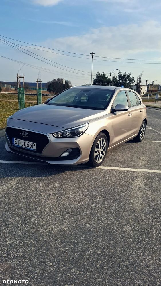 Hyundai i30 1.4 Classic + - 7