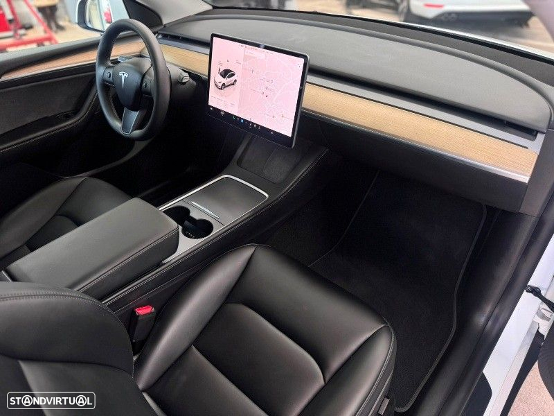 Tesla Model Y RWD - 48