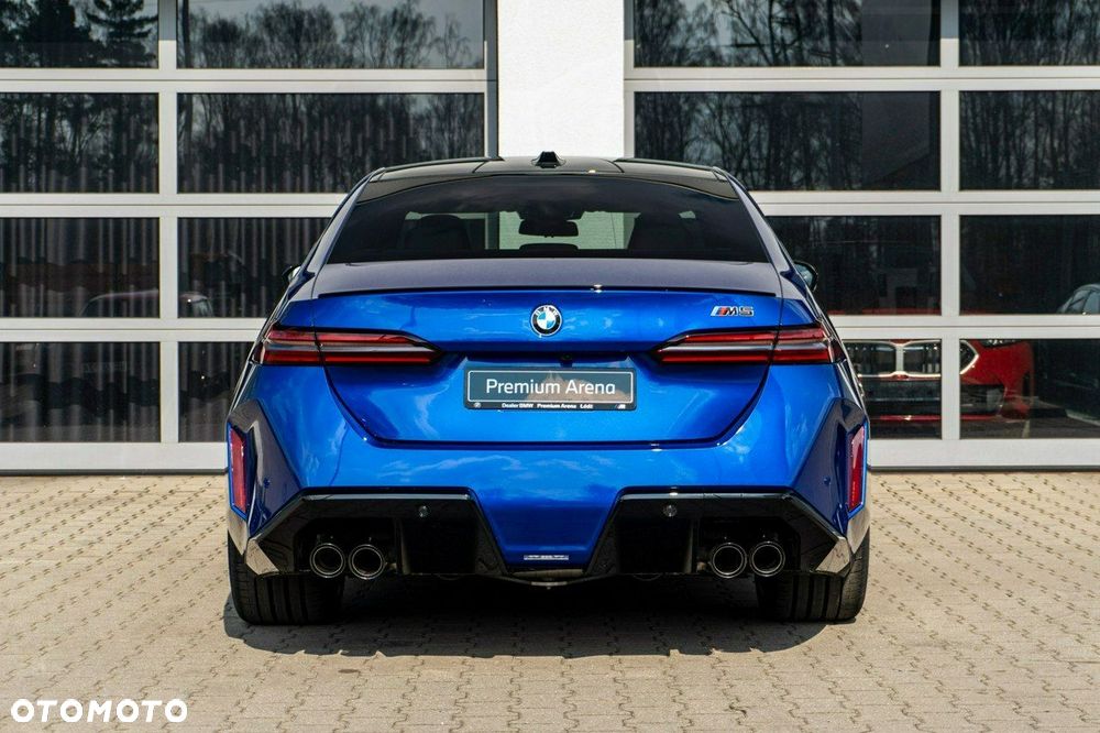 BMW M5 xDrive - 8