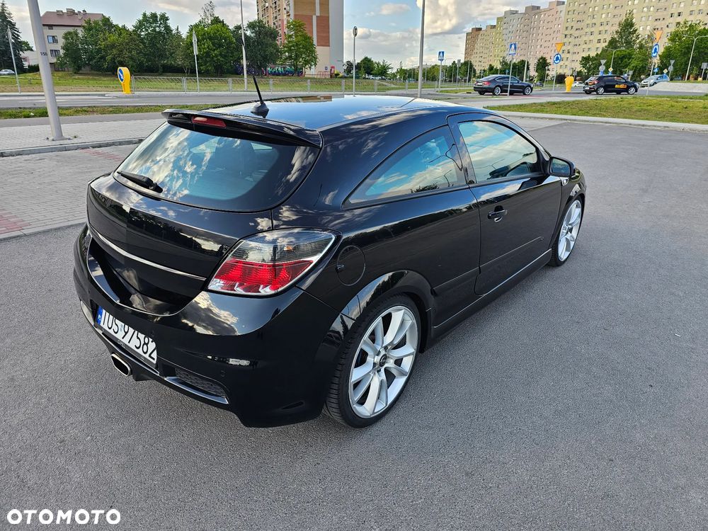 Opel Astra 2.0 T OPC - 7