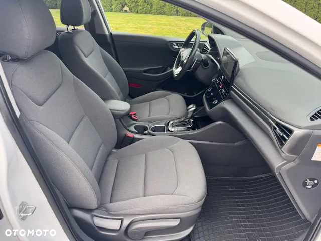 Hyundai IONIQ - 21