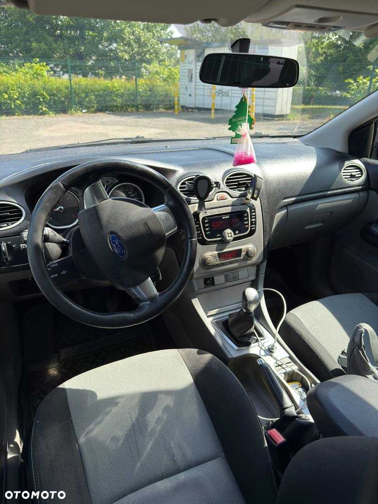Ford Focus - 8