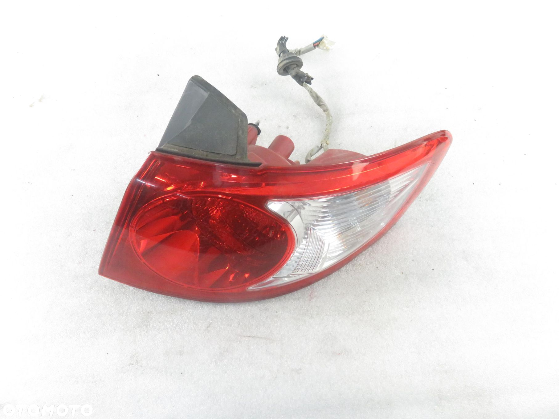 LAMPA PRAWA TYLNA HYUNDAI SANTA FE II (CM) 083211944R - 8
