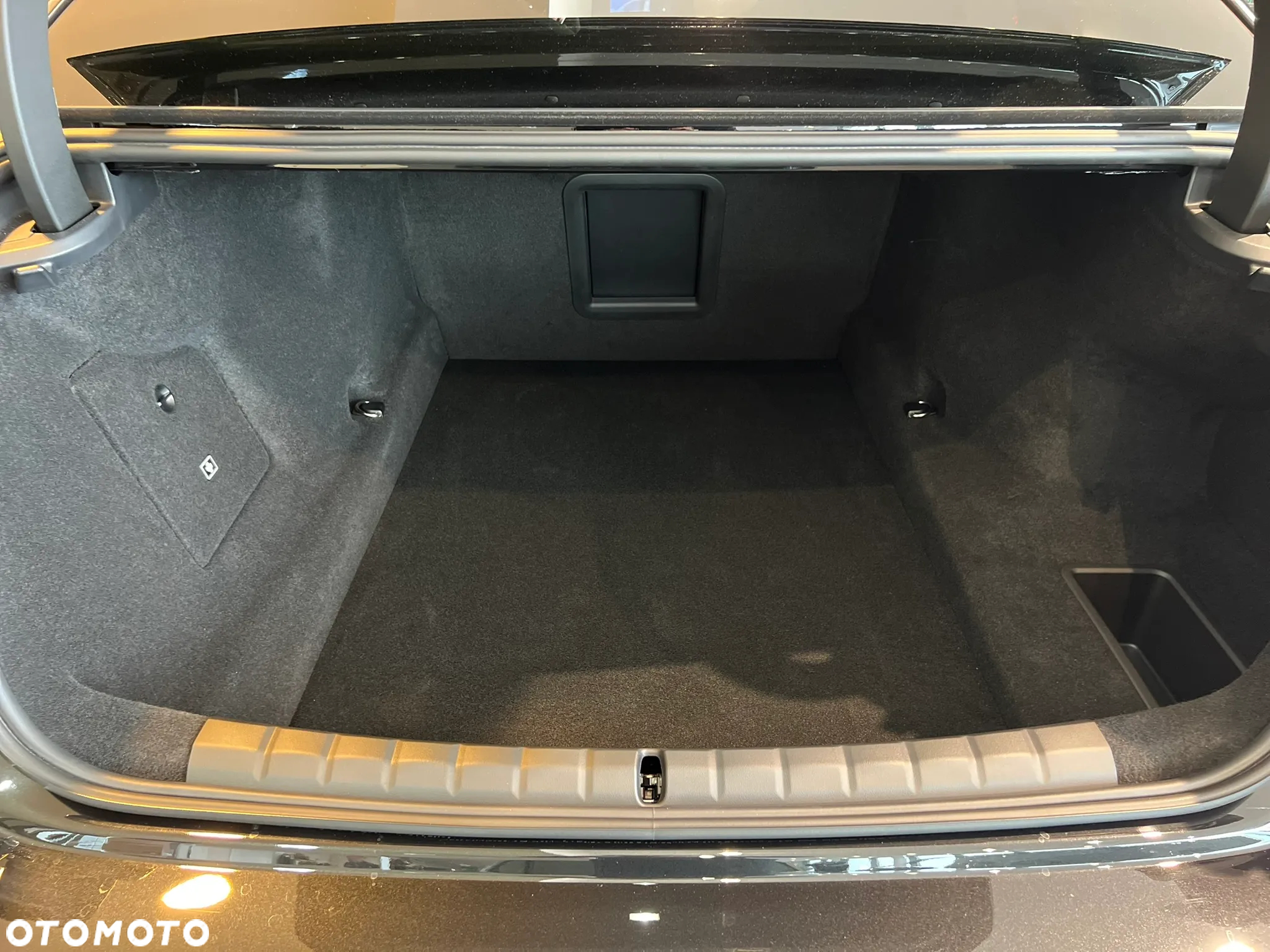 BMW Seria 7 - 34