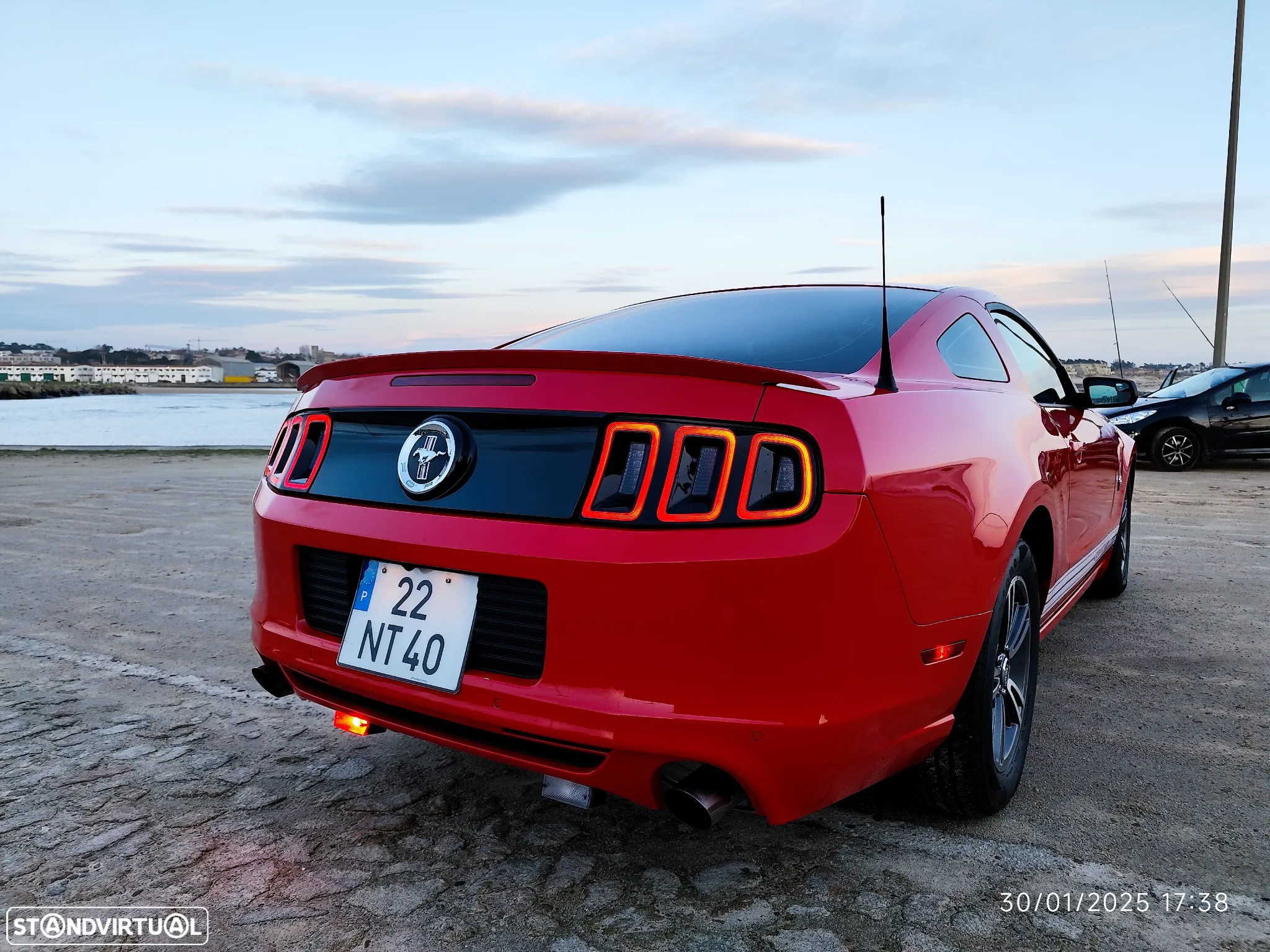 Ford Mustang - 16