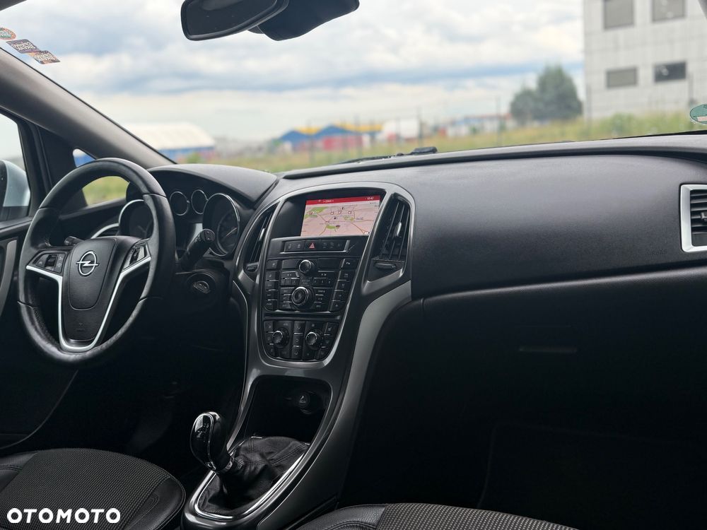 Opel Astra 1.7 CDTI Cosmo - 32