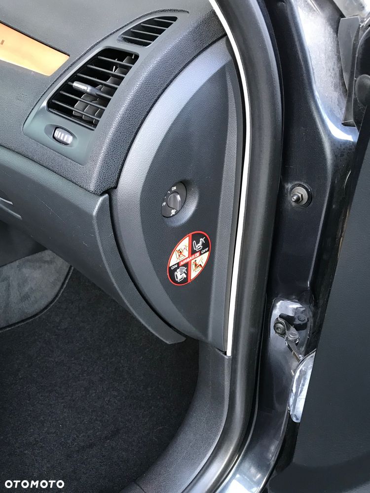 Renault Laguna 2.0 16V Turbo Initiale - 28