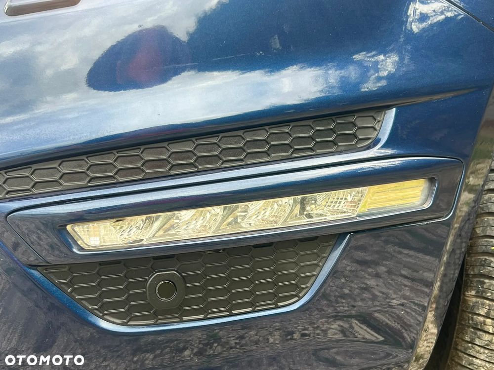 Ford S-Max - 14