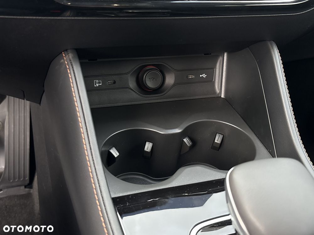 MG HS PHEV 1.5T Exclusive - 24
