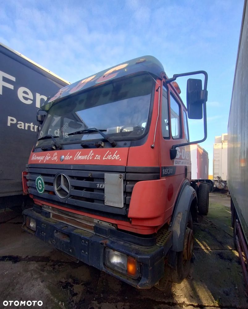 Mercedes-Benz SK 1831