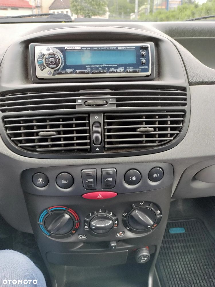 Fiat Punto 1.2 8V ELX - 16