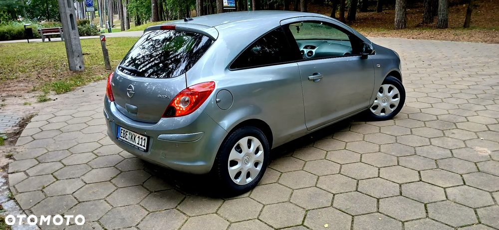 Opel Corsa 2012 photo 5