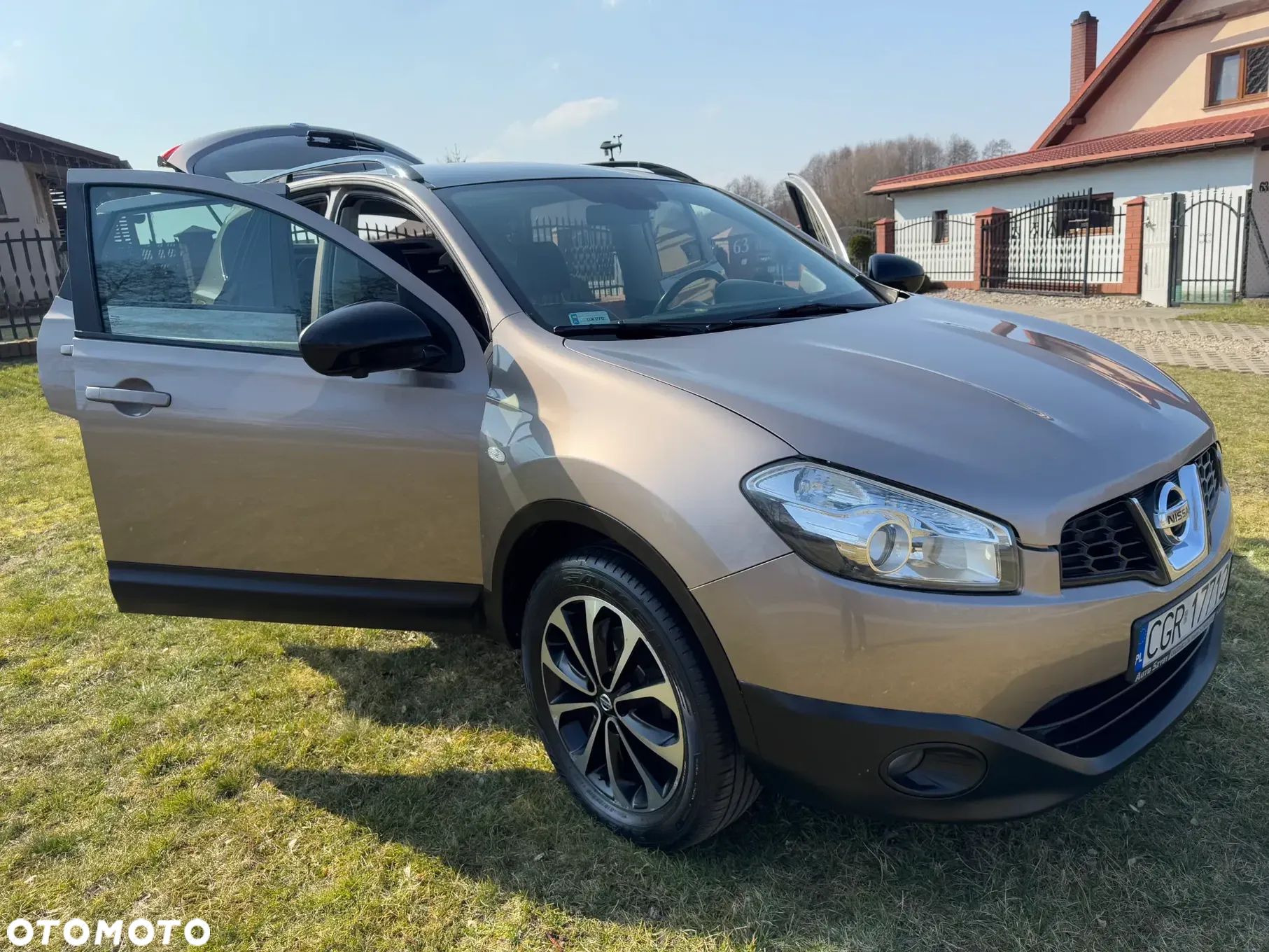 Nissan Qashqai 2.0 CVT 360 - 1