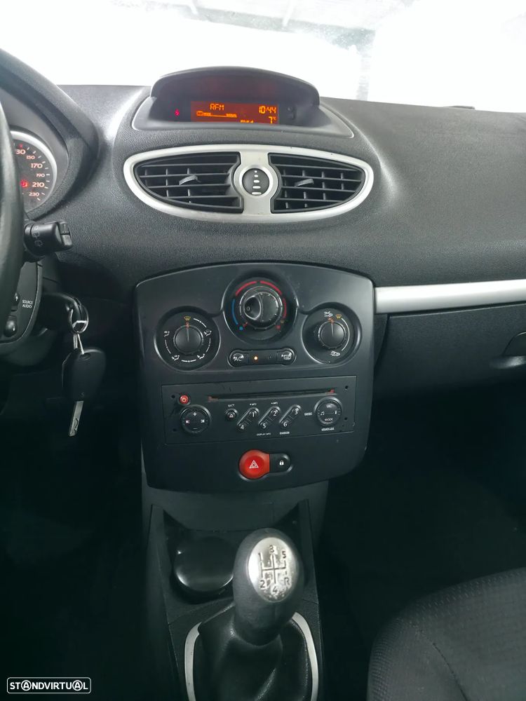 Renault Clio Break 1.5 dCi Dynamique - 11