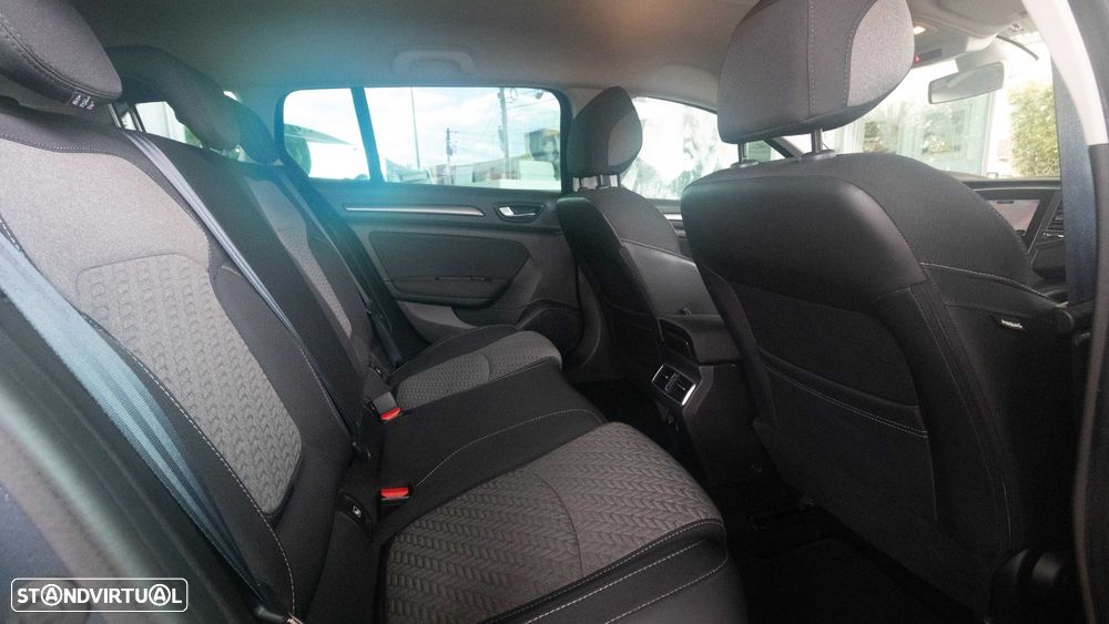 Renault Mégane Sport Tourer 1.5 Blue dCi Limited — fotografia 8