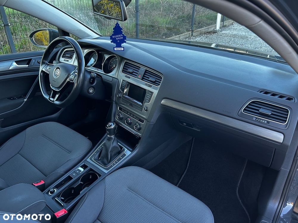 Volkswagen Golf 1.4 TSI BMT Comfortline - 21