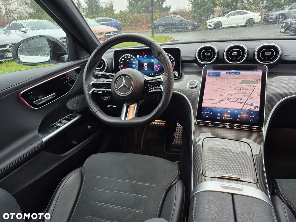 Mercedes-Benz Klasa C 180 mHEV - 23