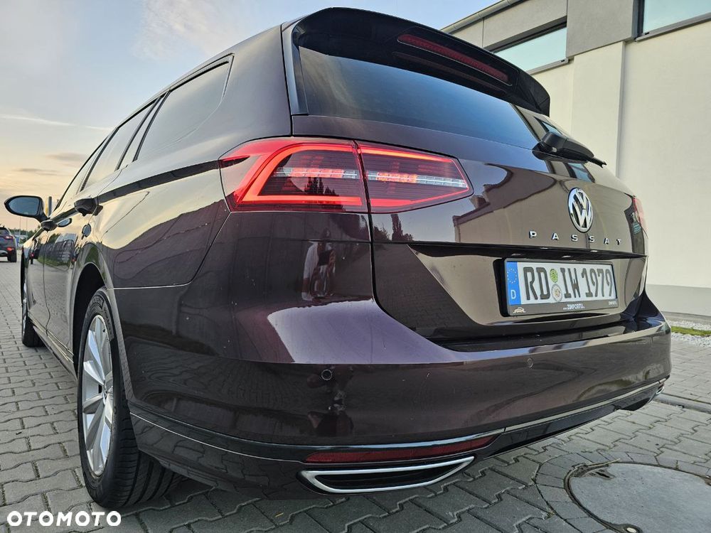 Volkswagen Passat - 9