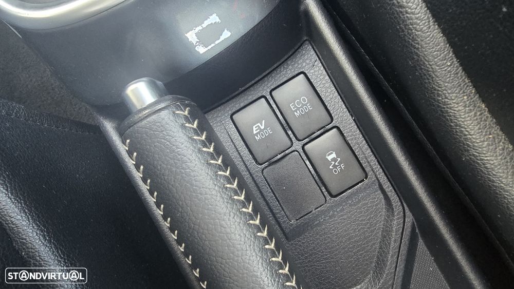 Toyota Yaris 1.5 HSD Sport+P.Techno - 33