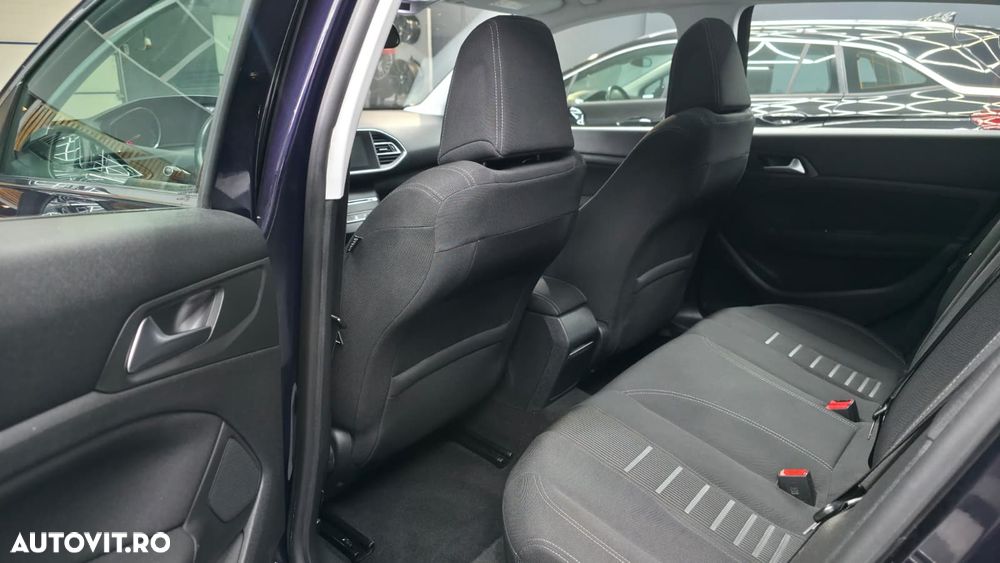 Peugeot 308 125 THP Allure - 16