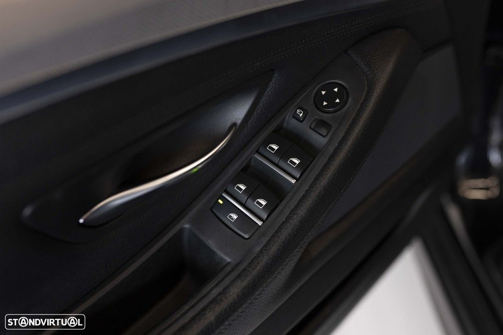 BMW 520 d Pack M Auto - 24