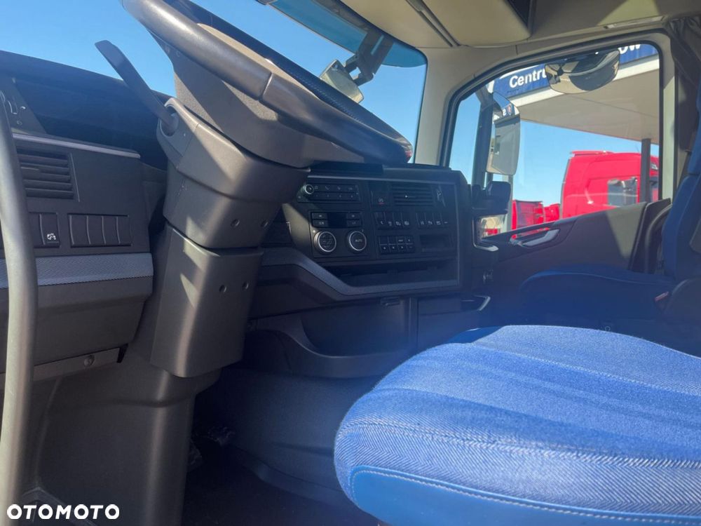 Volvo Volvo FH 4X2 460 Globetrotter XL - 16