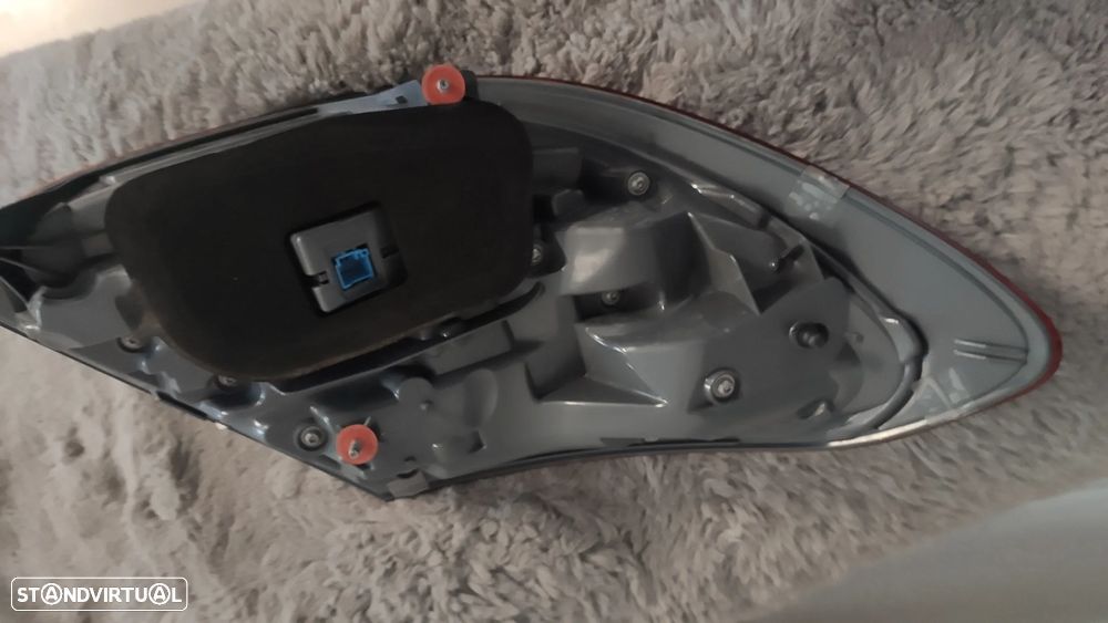 Farolim traseiro direito Mercedes w213 - A2139067800 - 3