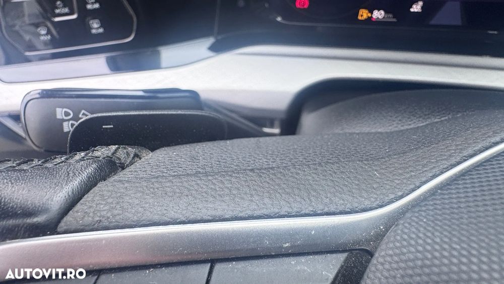 Volkswagen Golf - 12