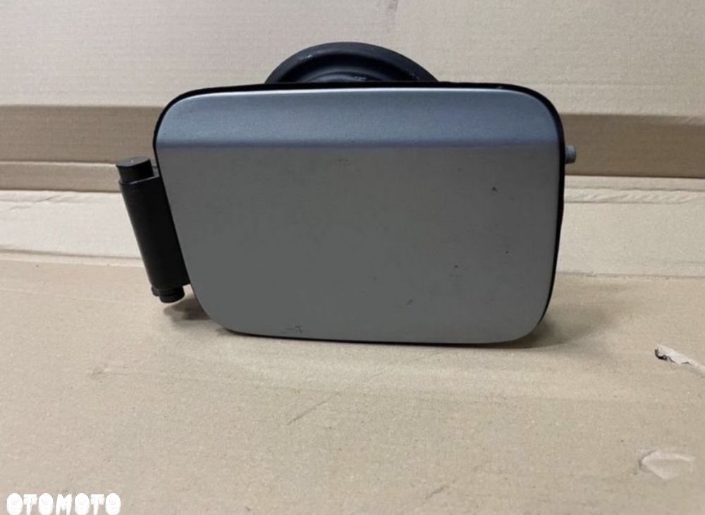 7073961 Klapka wlewu paliwa bmw 3 e90 e91 - 1