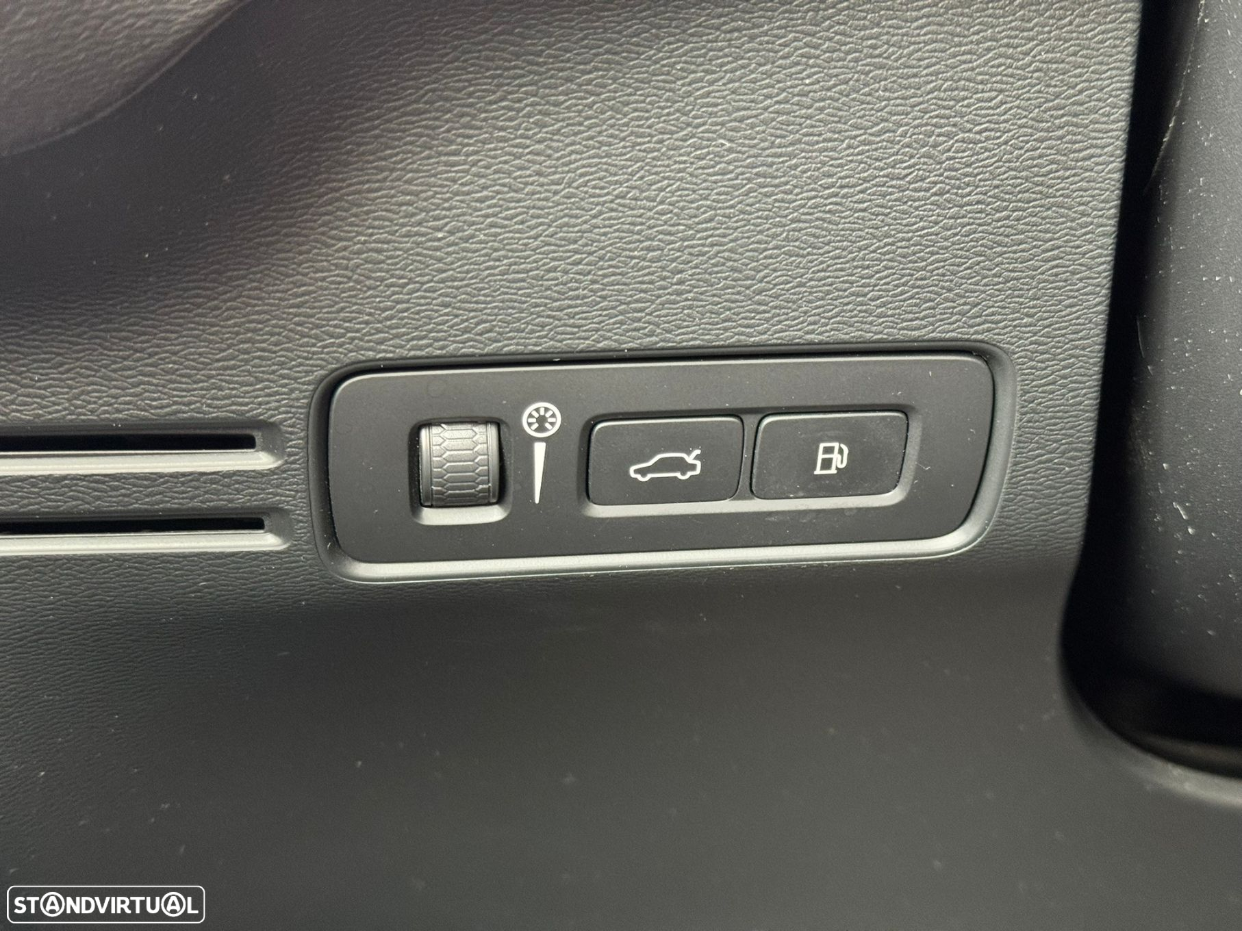 Volvo XC 40 1.5 T5 PHEV Inscription - 28