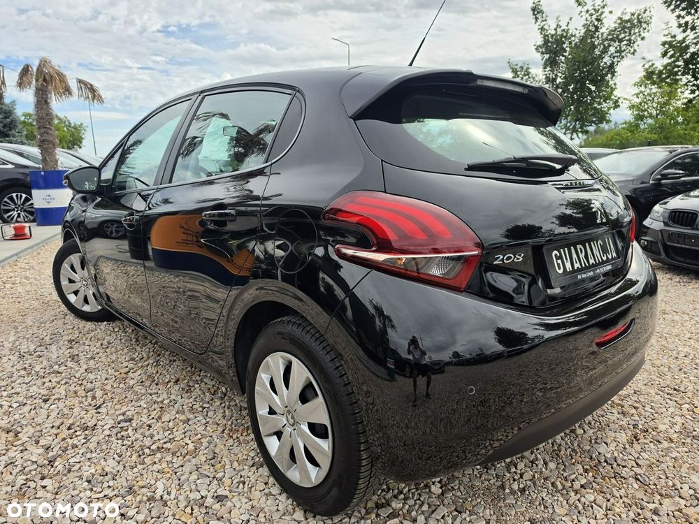 Peugeot 208 - 26