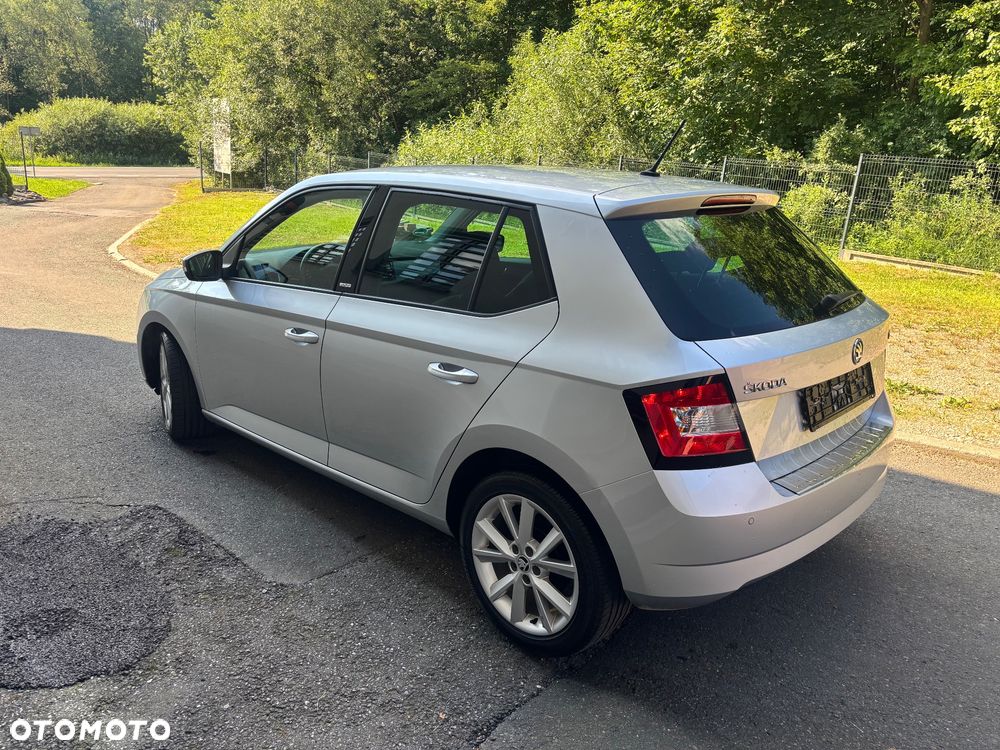 Skoda Fabia 1.0 MPI Joy - 11