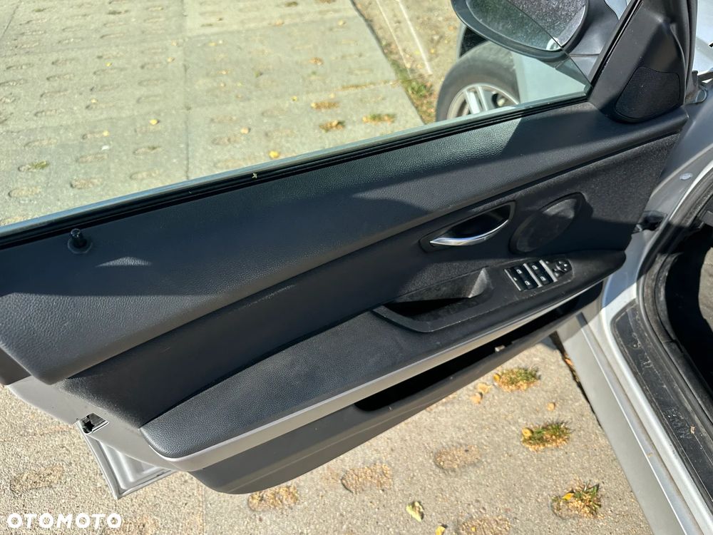 BMW Seria 3 - 16
