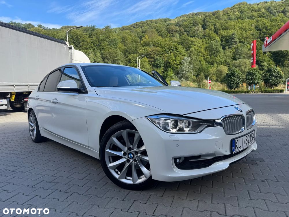 BMW Seria 3 328i Sport-Aut Modern Line - 1