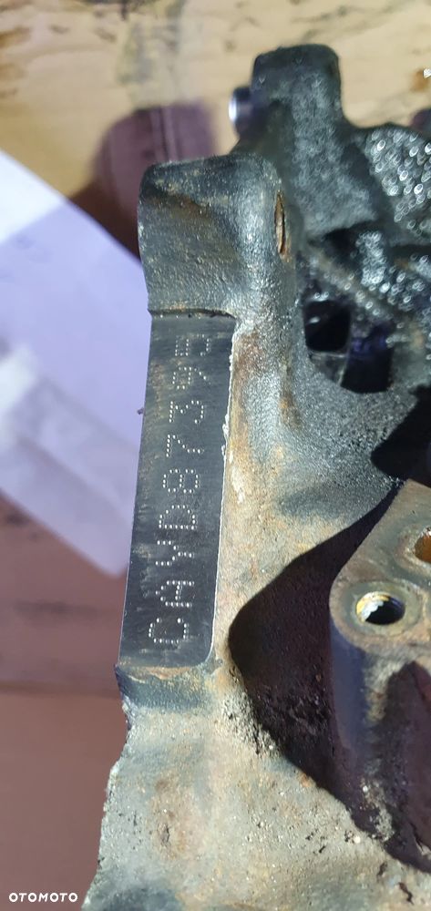 Silnik słupek blok silnika VW Audi Skoda Seat 1.6 TDI CAY CAYD - 10