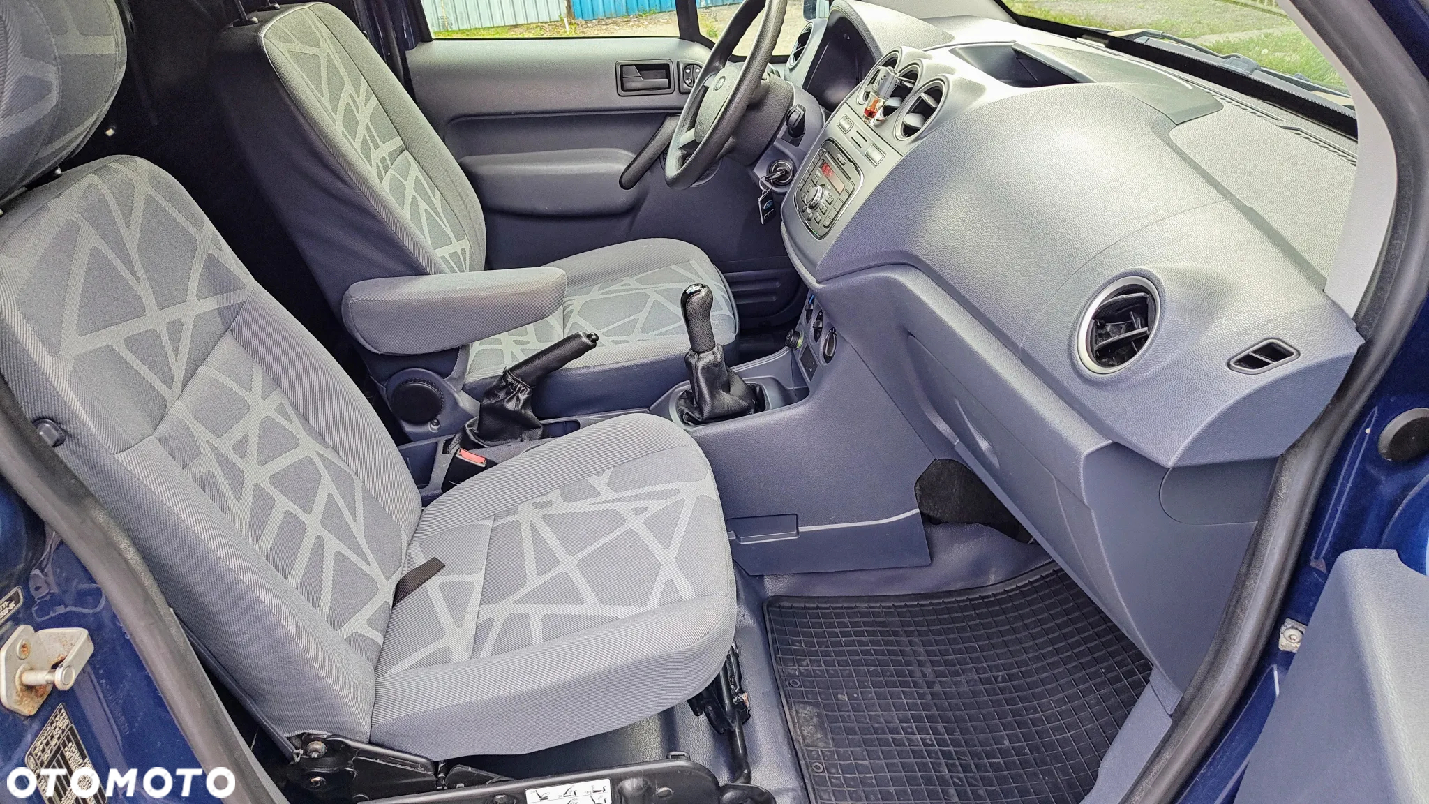 Ford transit conect - 12