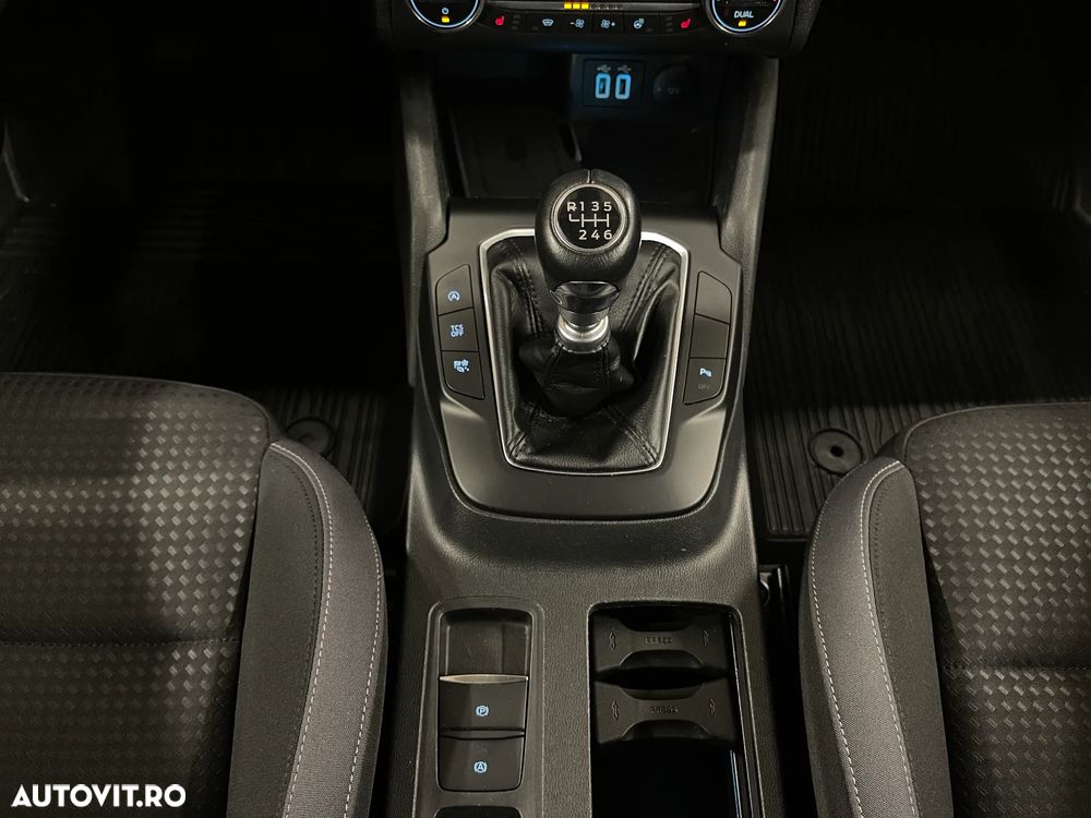 Ford Focus 1.5 EcoBlue Connected - 23