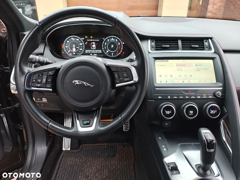 Jaguar E-Pace P250 AWD R-Dynamic HSE - 7
