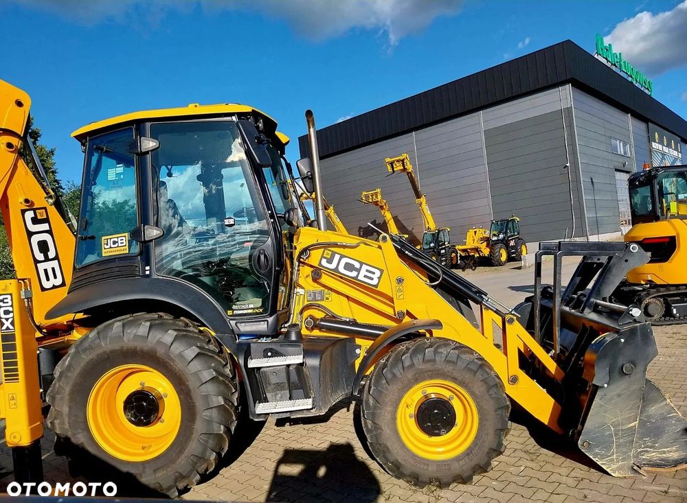 JCB 3CX Plus EH - 16