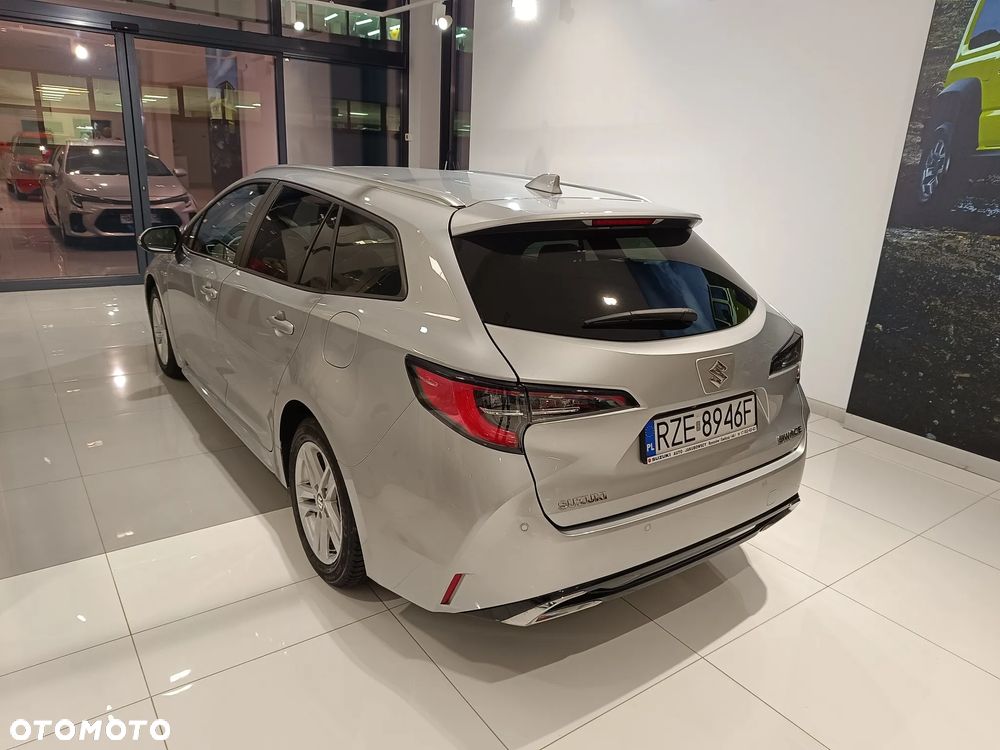 Suzuki Swace 1.8 Hybrid Elegance CVT - 2