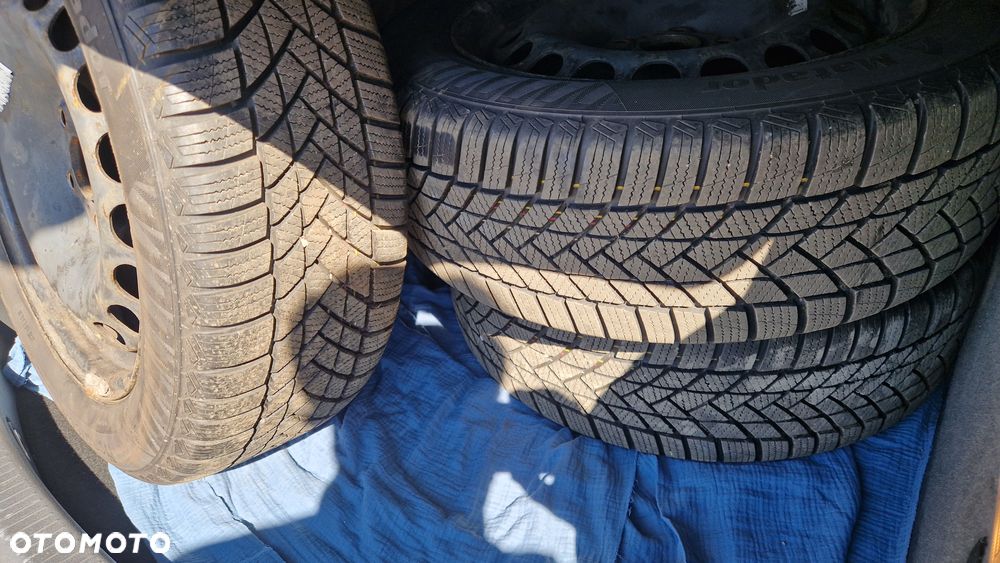 Volkswagen Touran 1.6 TDI DPF DSG Highline - 15