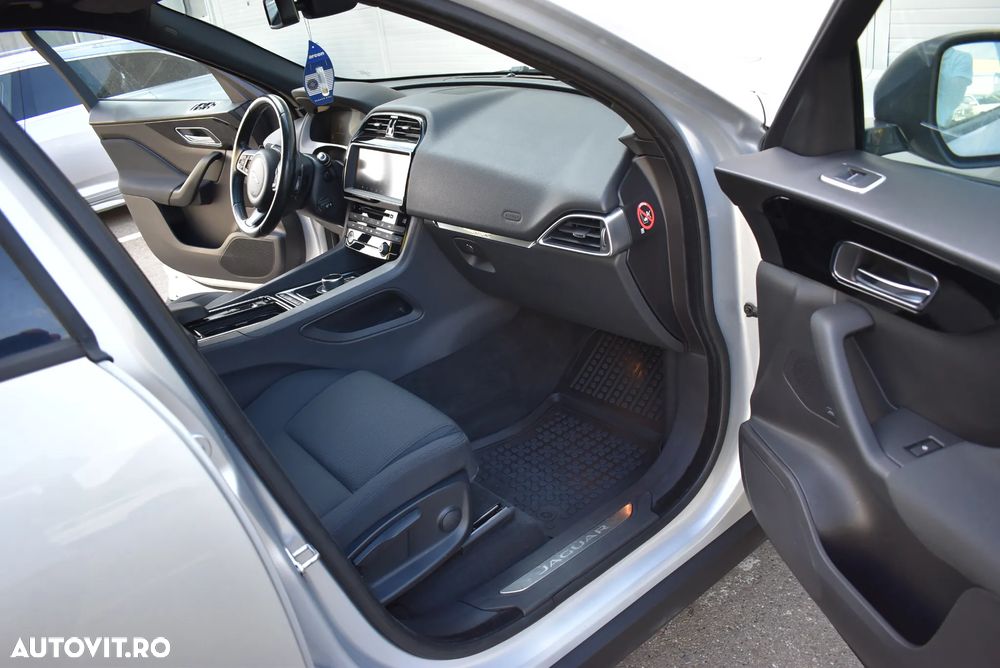 Jaguar F-Pace - 18