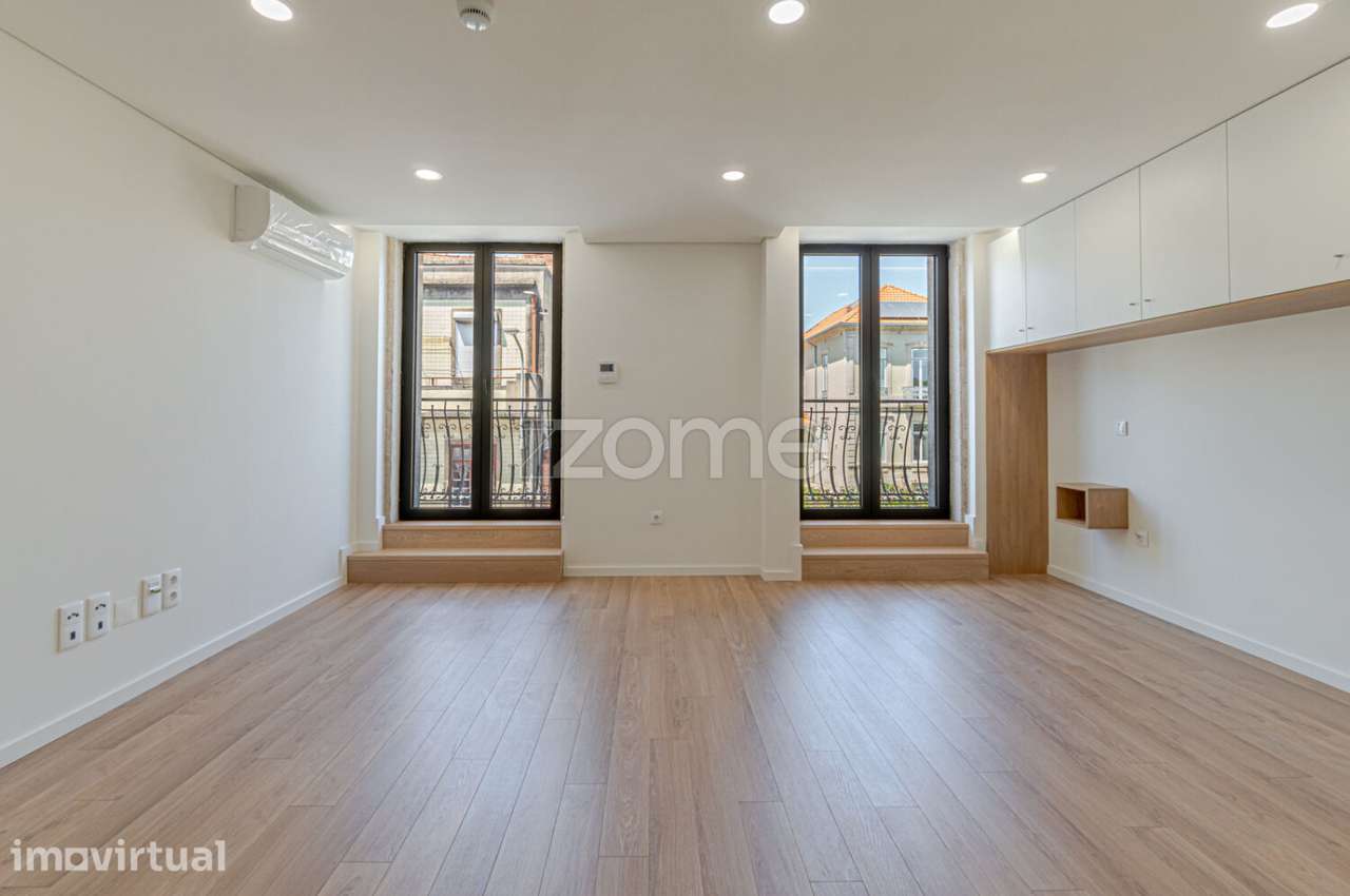 Apartamento T0 com Licença AL na Baixa do Porto - Grande imagem: 3/14
